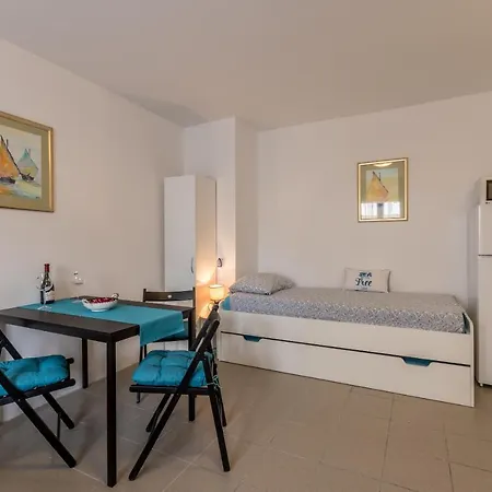Lerose Apartamento Split